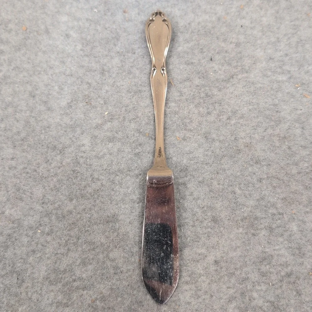 Oneida Stainless Steel Flat Handle Butter Spreader Scroll Pattern Flatware